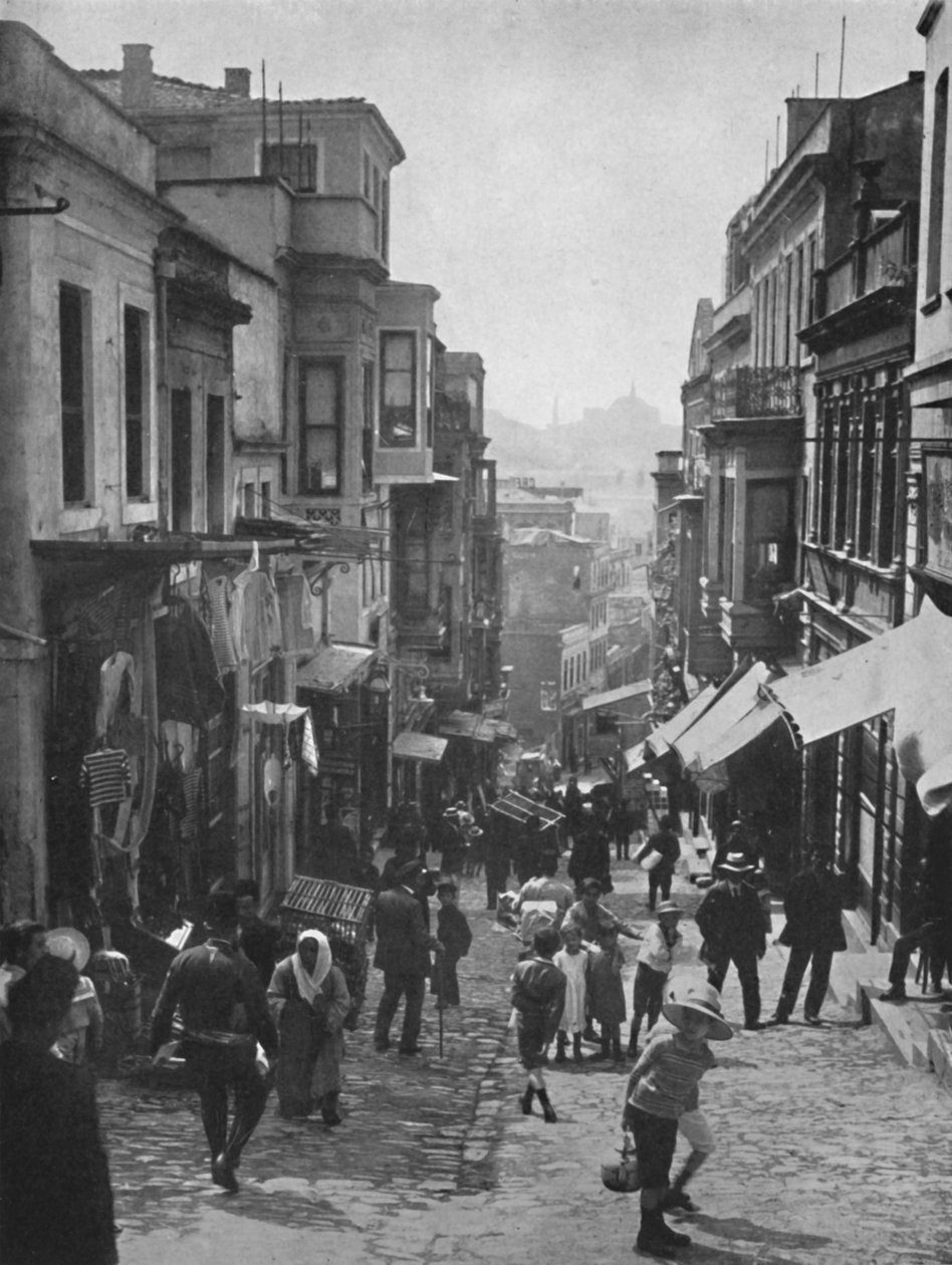 تطل على شارع ستيب ، القسطنطينية ، 1913 بواسطة غير معروف