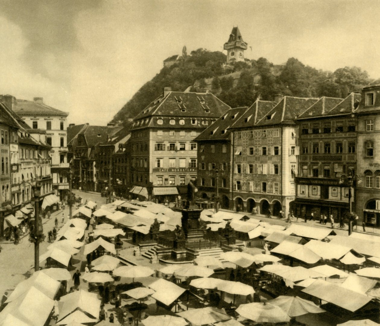الساحة الرئيسية ، غراتس ، ستيريا ، النمسا ، c1935. بواسطة غير معروف