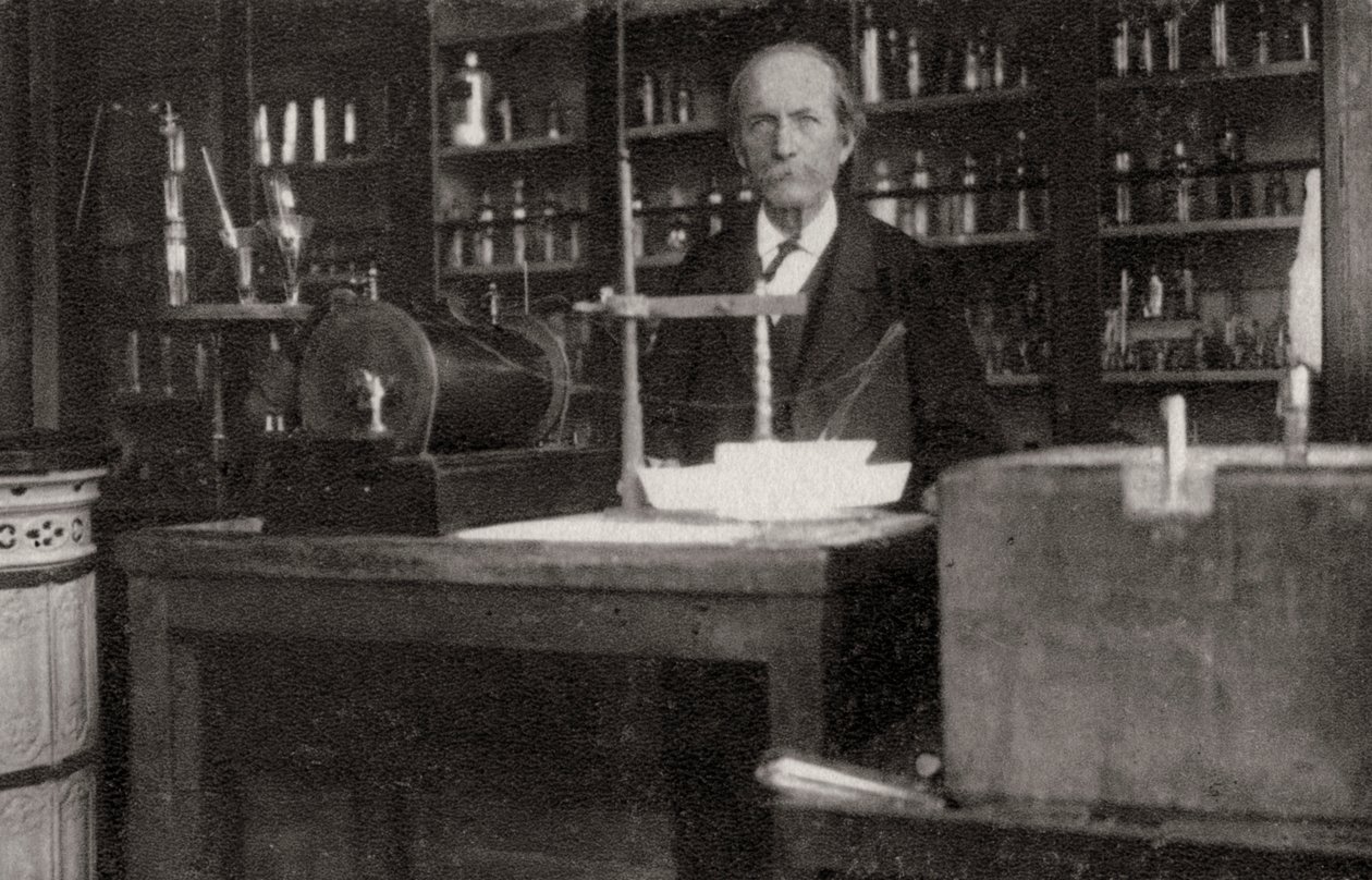 مارسيلين برتيلوت ، كيميائي وسياسي عضوي فرنسي ، 1903 بواسطة غير معروف