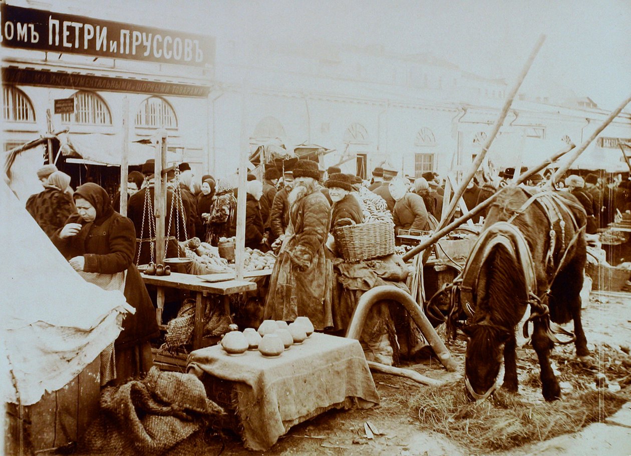 السوق على جسر Moskvoretskaya ، موسكو ، روسيا ، 1911 بواسطة غير معروف