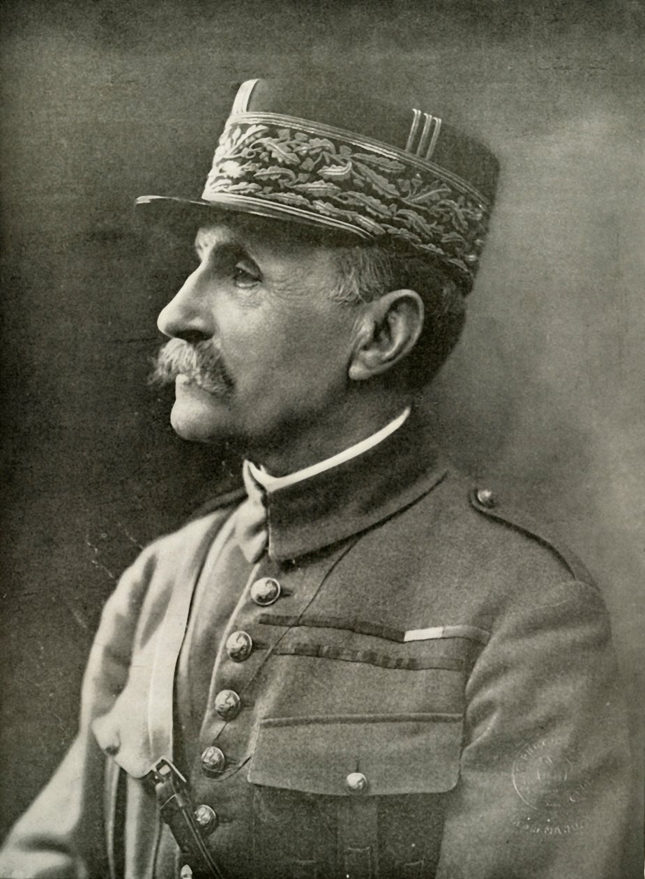 المارشال فوش ، 1919. بواسطة غير معروف