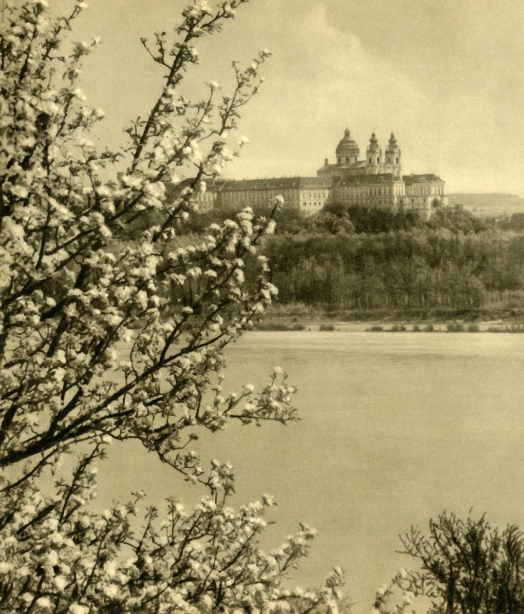 دير الحليب ، النمسا السفلى ، c1935. بواسطة غير معروف