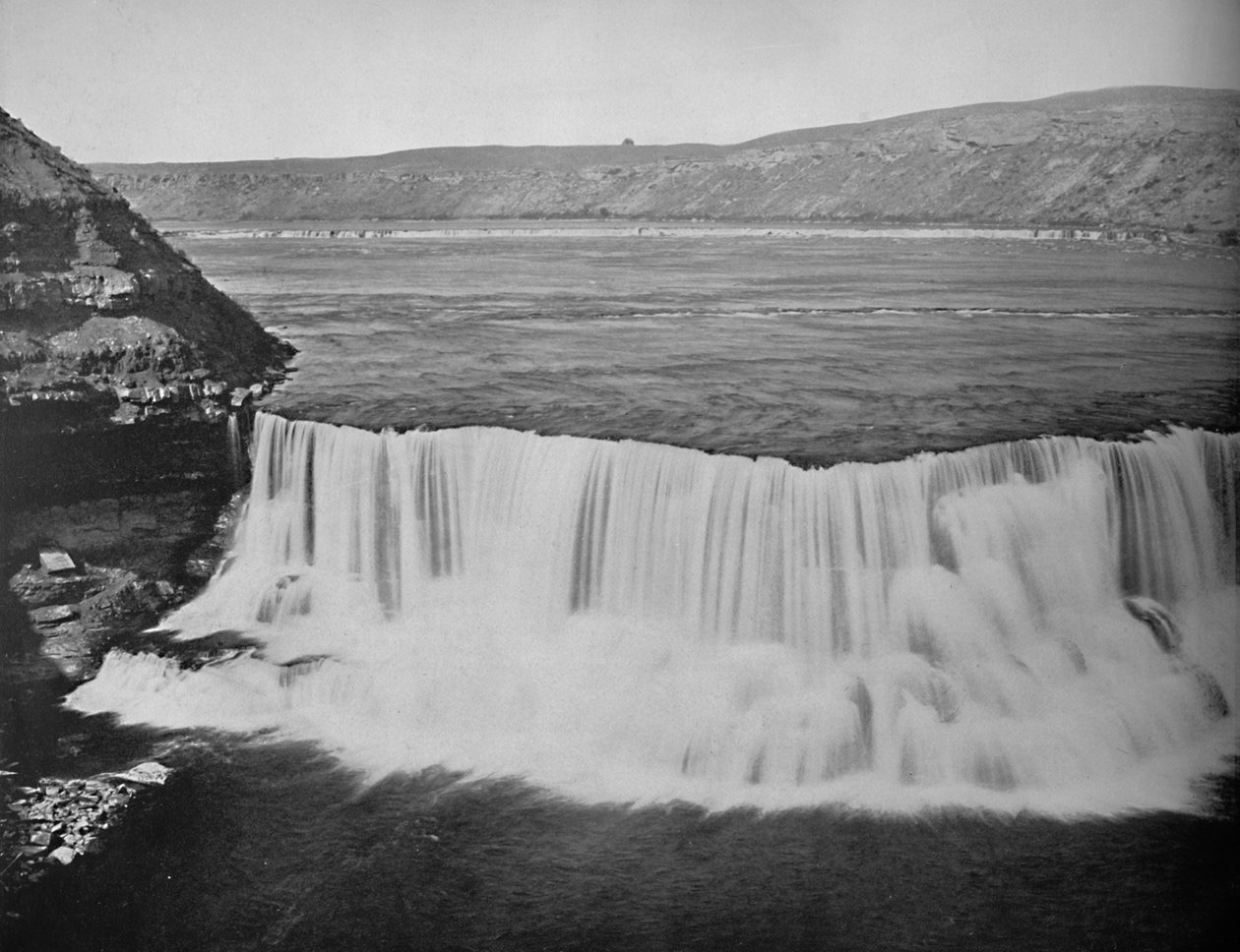 نهر ميسوري ، أسفل جريت فولز ، مونتانا ، c1897. بواسطة غير معروف