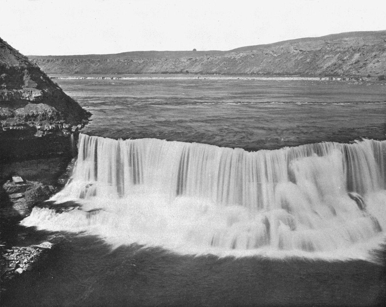نهر ميسوري بالقرب من Great Falls ، مونتانا ، الولايات المتحدة الأمريكية ، c1900. بواسطة غير معروف