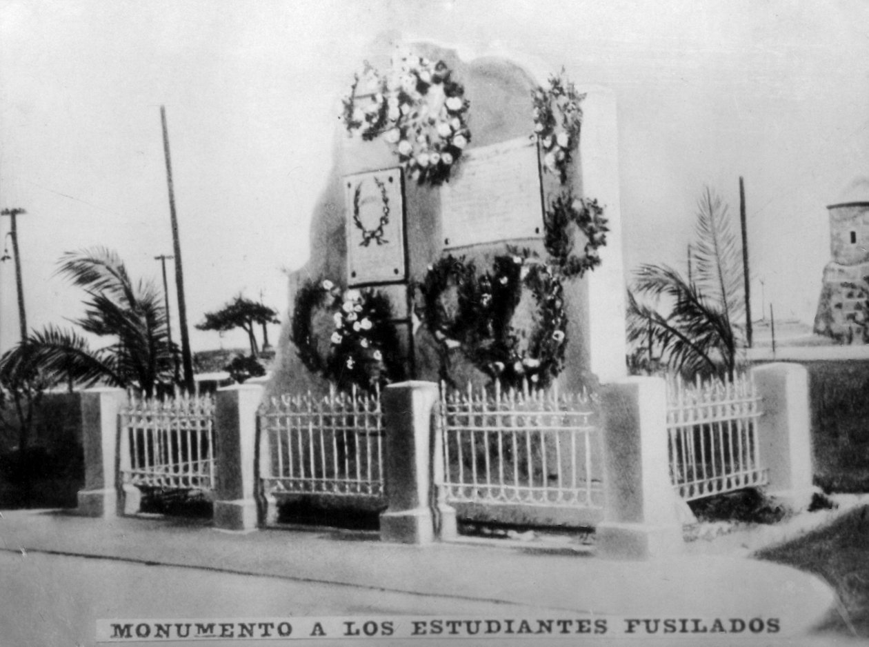 نصب تذكاري للطلاب الذين تم إعدامهم ، 1901 ، 1920 بواسطة غير معروف