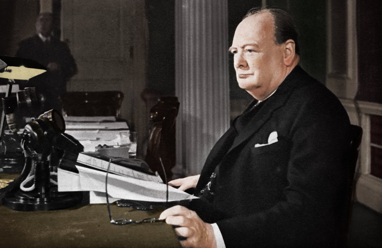 السيد تشرشل VE يوم البث ، 1945 1955 بواسطة غير معروف