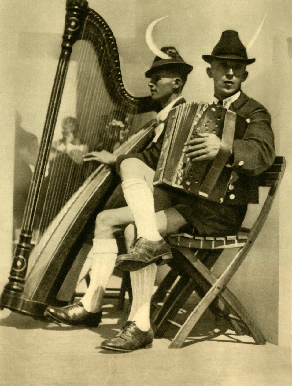 الموسيقيون ، تيرول ، النمسا ، c1935. بواسطة غير معروف