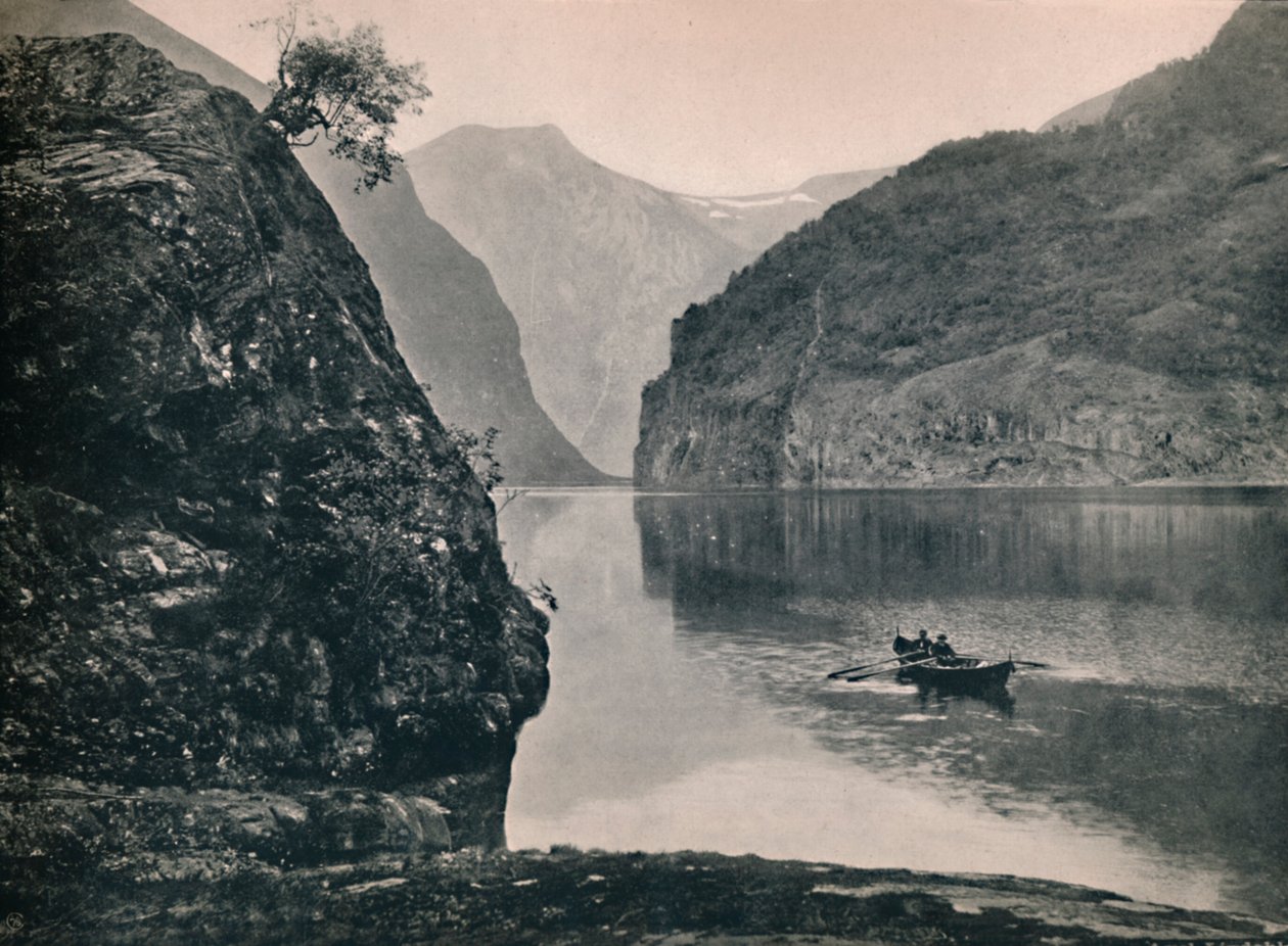 Naeroyfjord ، 1914. بواسطة غير معروف