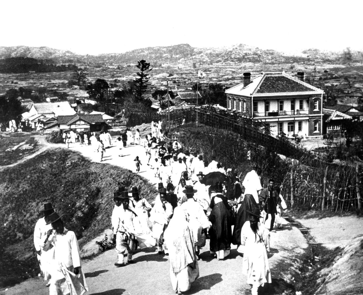نام سان ، كوريا ، 1900 بواسطة غير معروف