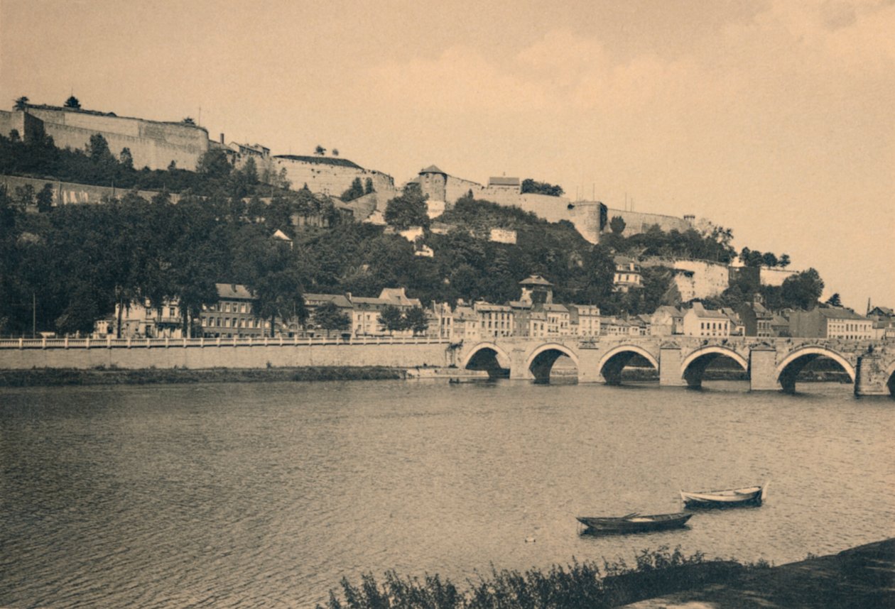 قلعة نامور و Pont de Jambes ، c1900 بواسطة غير معروف