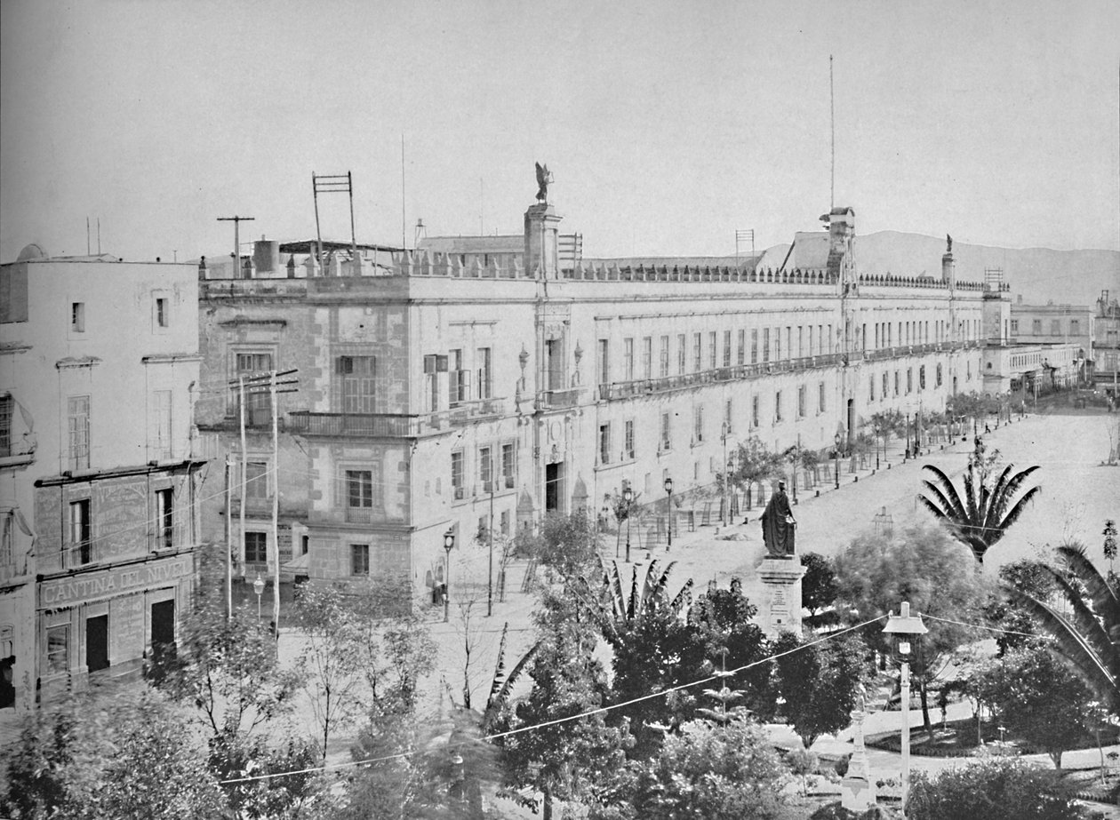 القصر الوطني ، مدينة المكسيك ، c1897. بواسطة غير معروف