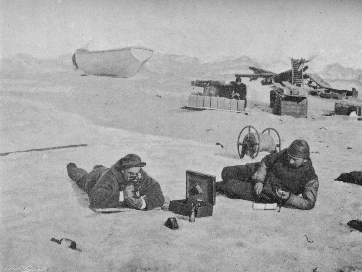 الملاحظة مع الأفق السداسي والاصطناعي. يوليو 1895 ، 1897 بواسطة غير معروف