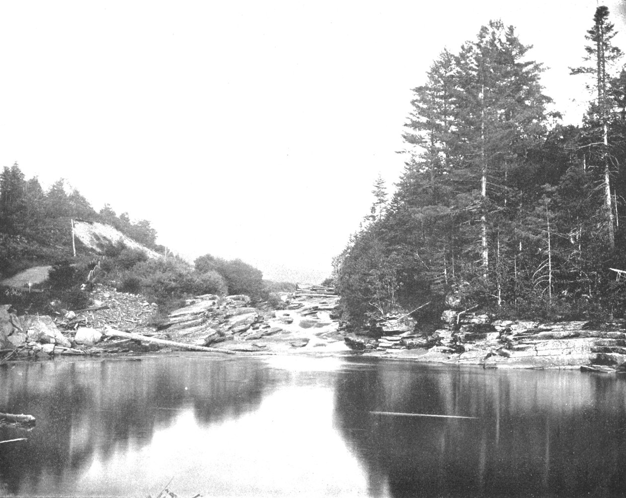 على نهر Ammonoosuc ، الجبال البيضاء ، نيو هامبشاير ، الولايات المتحدة الأمريكية ، c1900. بواسطة غير معروف