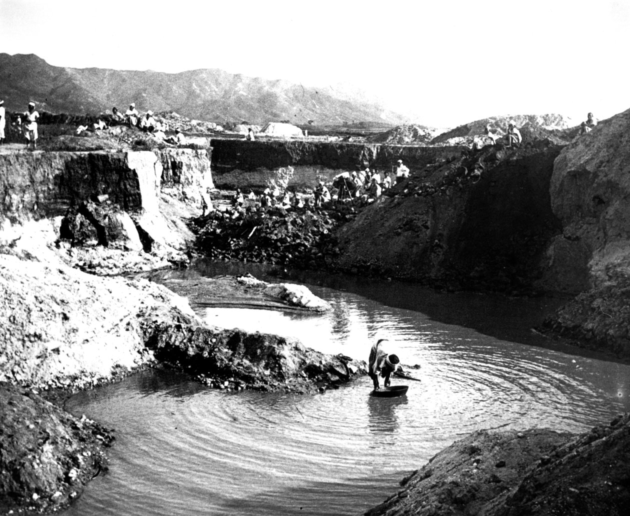 منجم أوبينكاست ، كوريا ، 1900 بواسطة غير معروف