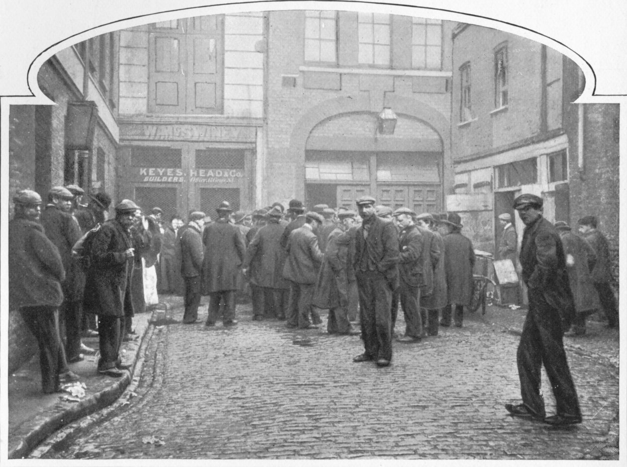 خارج مطبخ حساء ، Grays Yard ، Marylebone ، لندن ، c1903 1903 بواسطة غير معروف