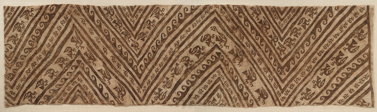 تغليف مطلي بالمومياء ، حوالي 1100-1400م. بواسطة غير معروف
