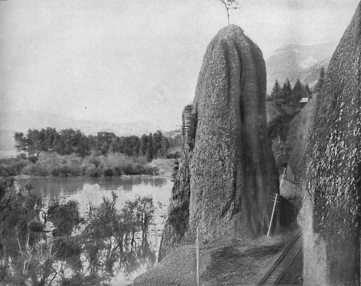 أركان هرقل ، نهر كولومبيا ، c1897. بواسطة غير معروف