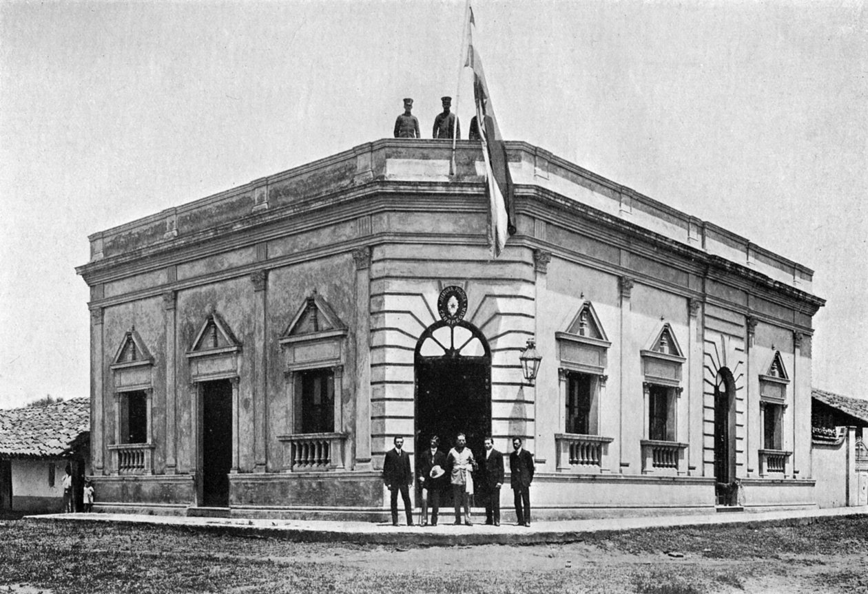 مكتب قضاة الشرطة ، كارابيجوا ، باراغواي ، 1911 بواسطة غير معروف