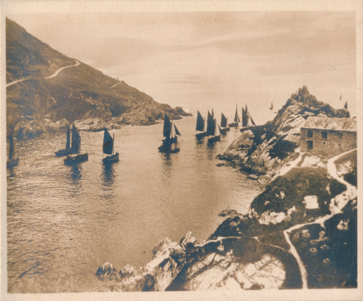 ميناء Polperro & Peak Rocks ، 1927 بواسطة غير معروف