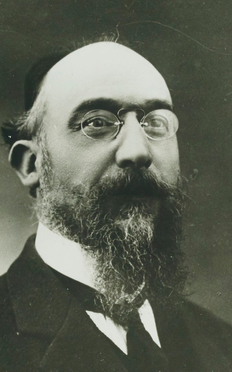 صورة إريك ساتي 1866-1925. بواسطة غير معروف