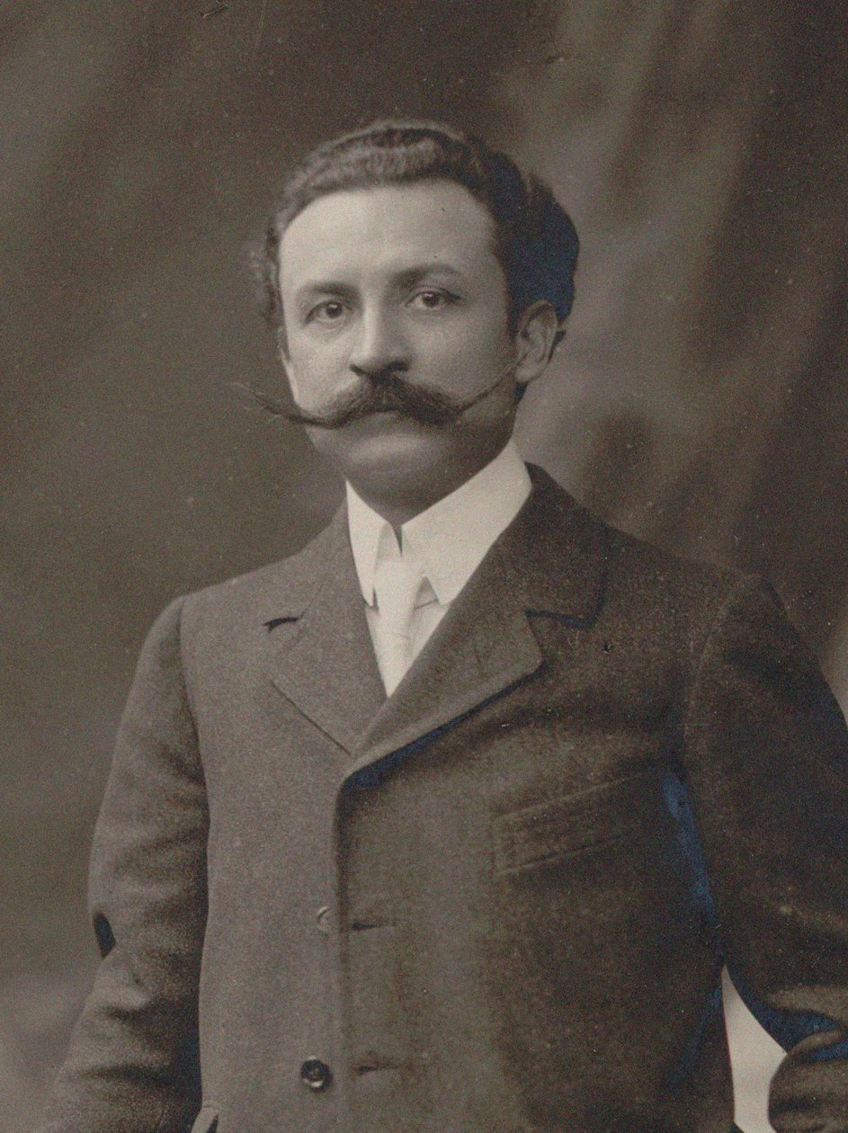صورة للملحن Xavier Leroux 1863-1919 ، ج. 1910. بواسطة غير معروف