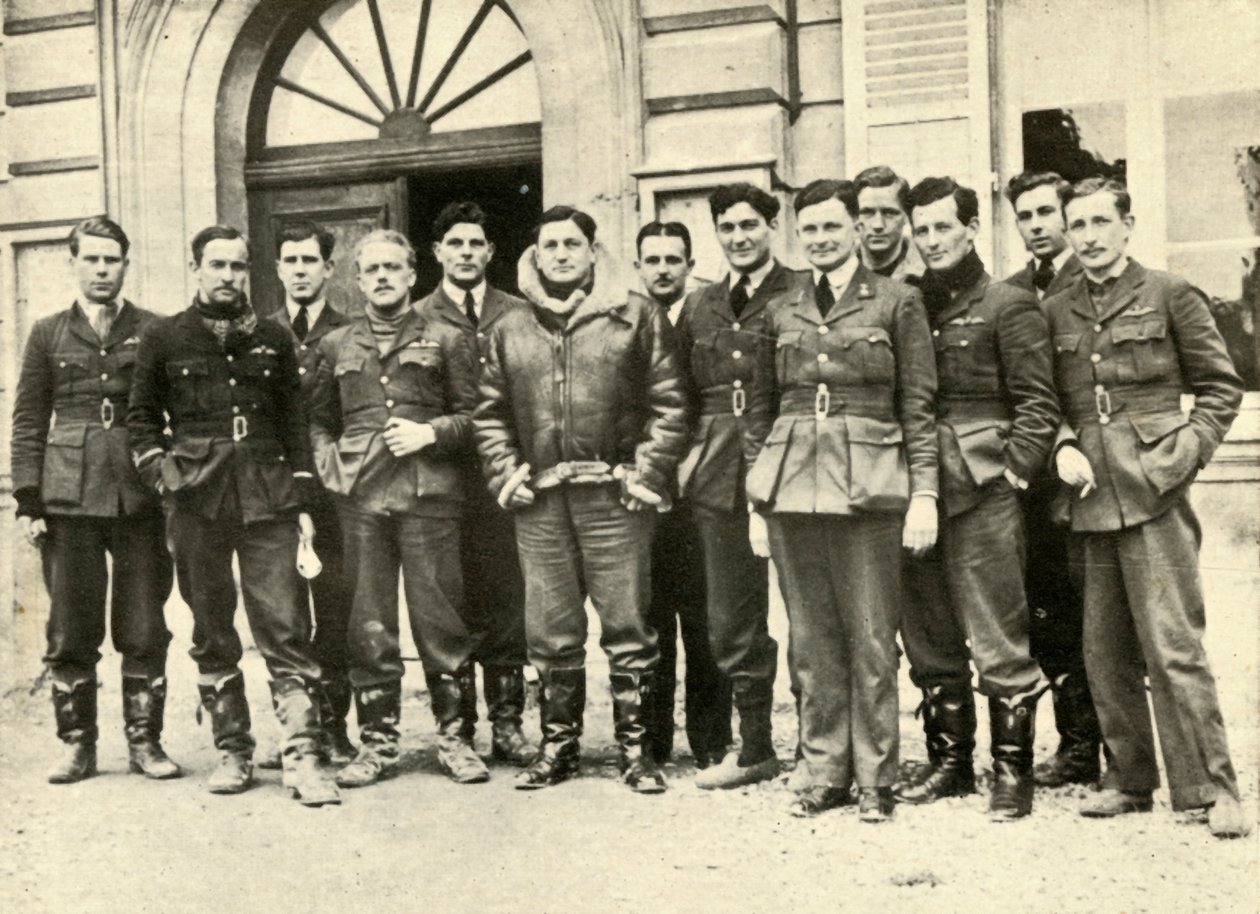 منظر المصورين الصحافيين للسرب الأول ، 1939-1940 ، 1941. بواسطة غير معروف