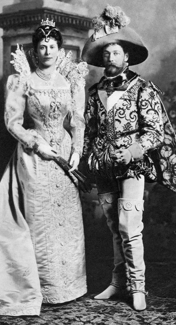 الأمير جورج وماري من تيك في فستان فاخر ، Devonshire House Ball ، 1897 بواسطة غير معروف