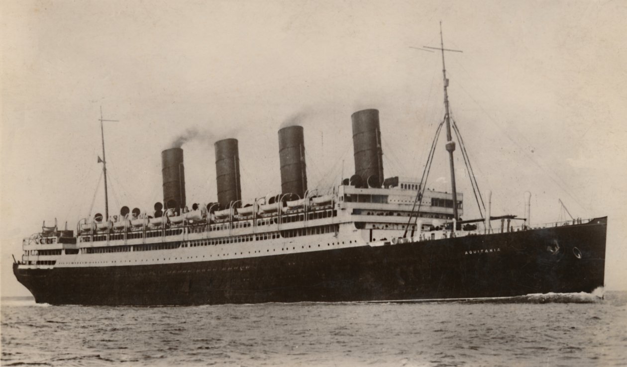RMS Aquitania ، c1930. بواسطة غير معروف