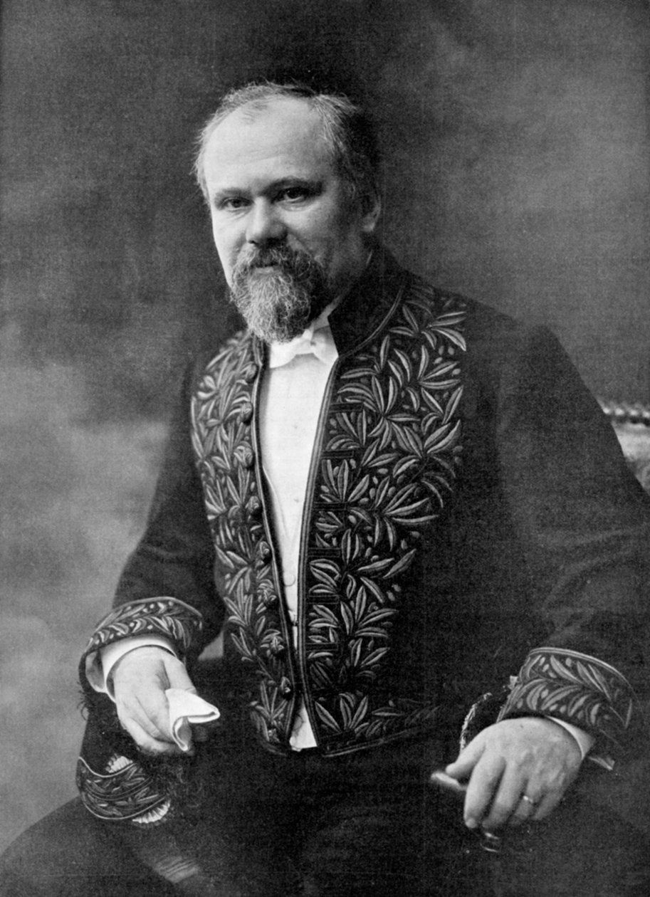 ريموند بوينكير سياسي فرنسي 1909. بواسطة غير معروف