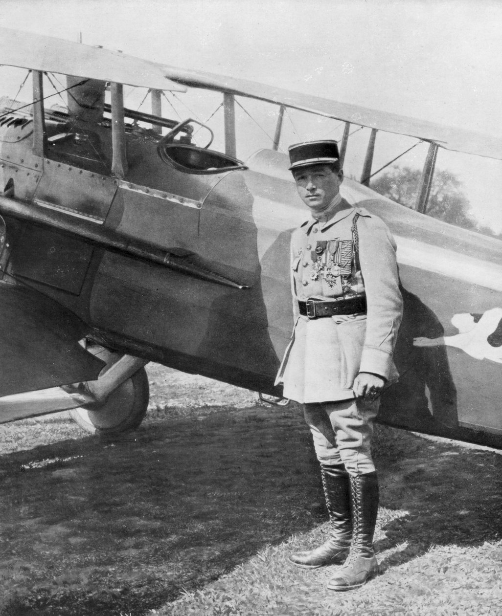 رينيه بول فونك ، الآس المقاتل الفرنسي ، 1918 بواسطة غير معروف