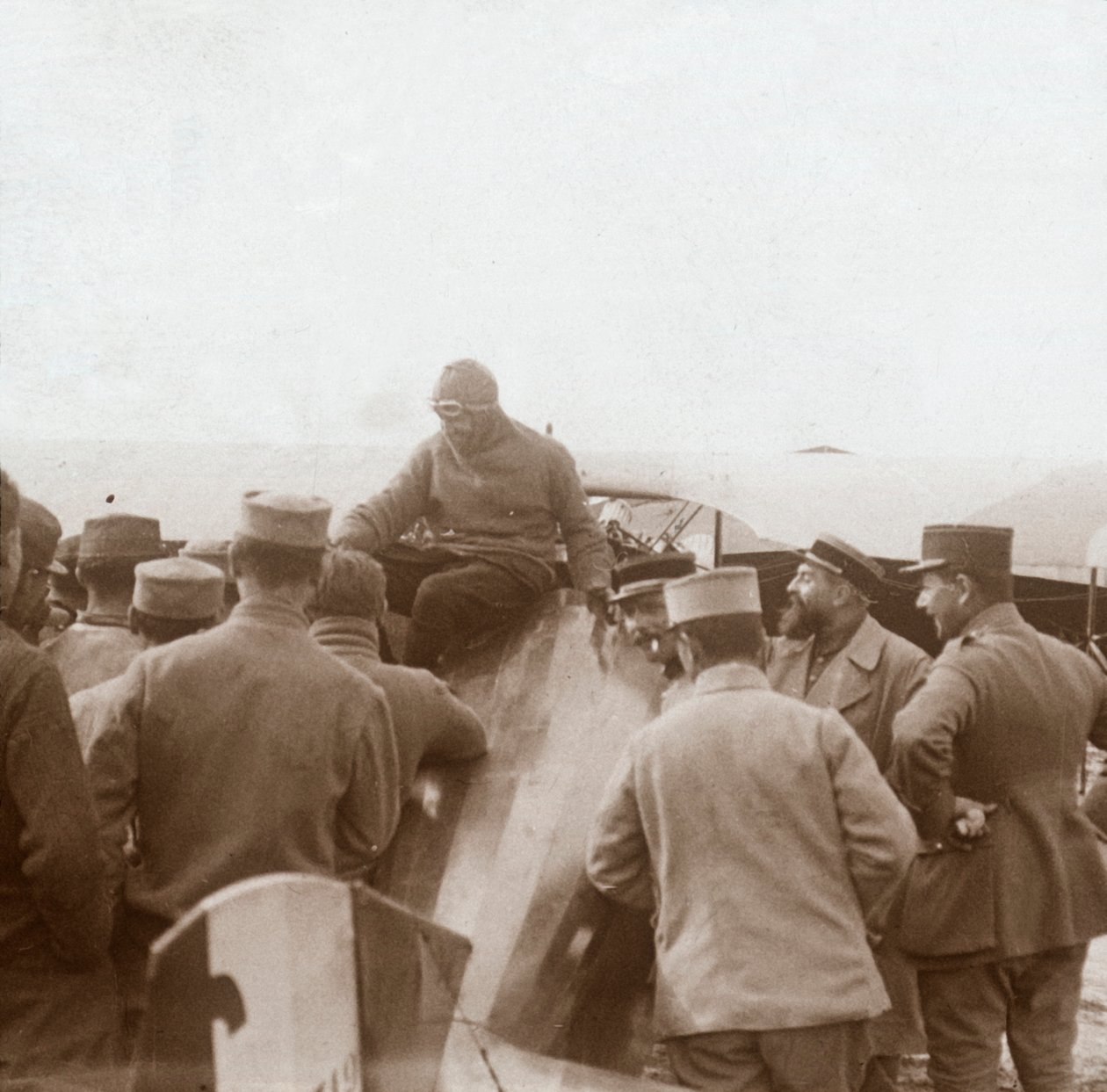 العودة من مهمة ، c1914-c1918 بواسطة غير معروف