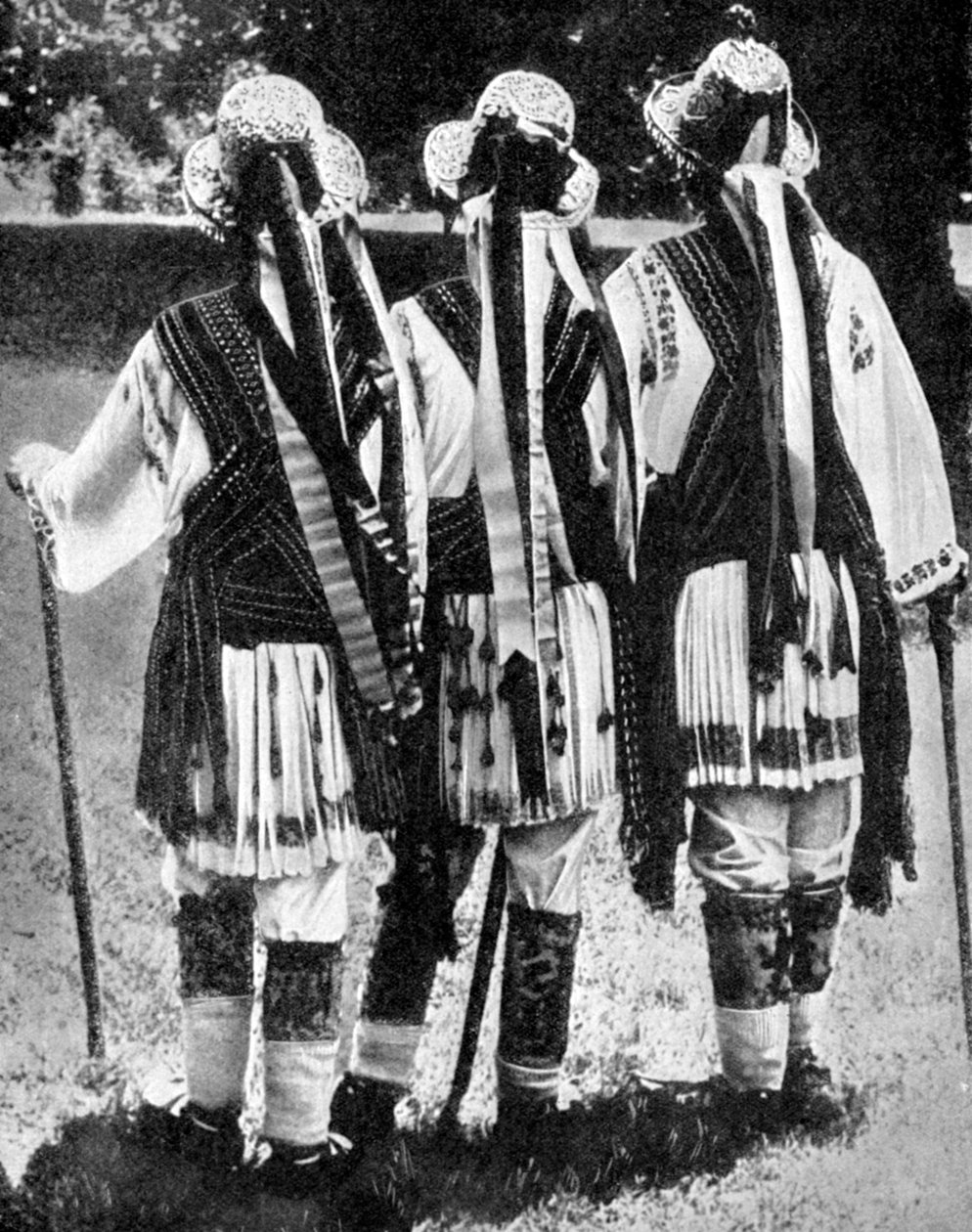 الراقصون الرومانيون ، 1936 بواسطة غير معروف