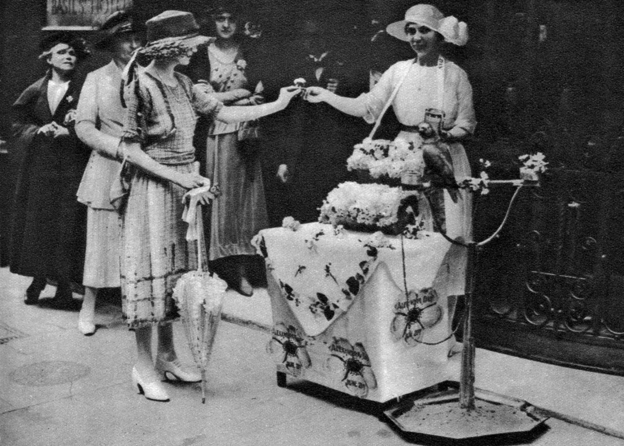 يوم روز ، لندن ، 1926-1927 بواسطة غير معروف