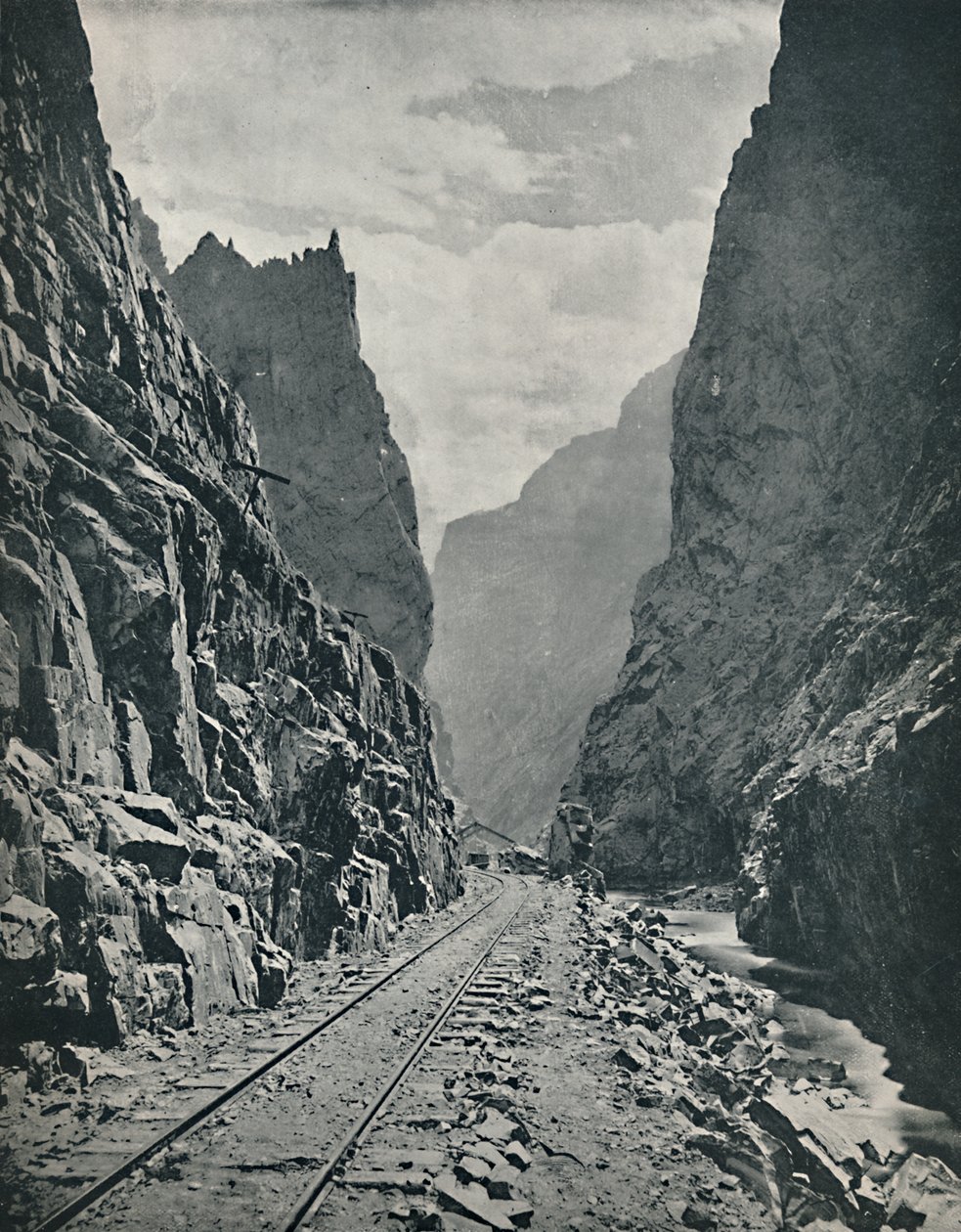 الخانق الملكي في أركنساس ، c1897. بواسطة غير معروف