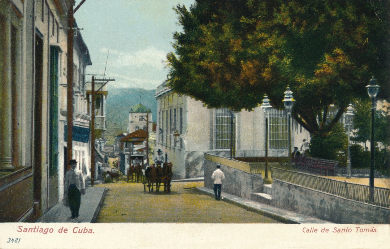 سانتياغو دي كوبا - Calle de Santo Tomas ، c1910 بواسطة غير معروف