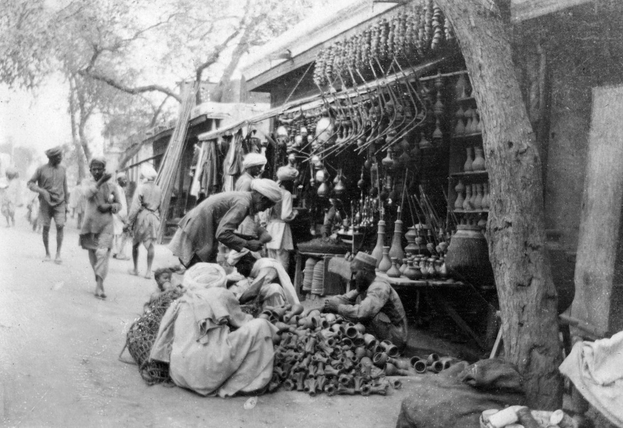 محل شيشة ، الحويرة ، 1917 بواسطة غير معروف