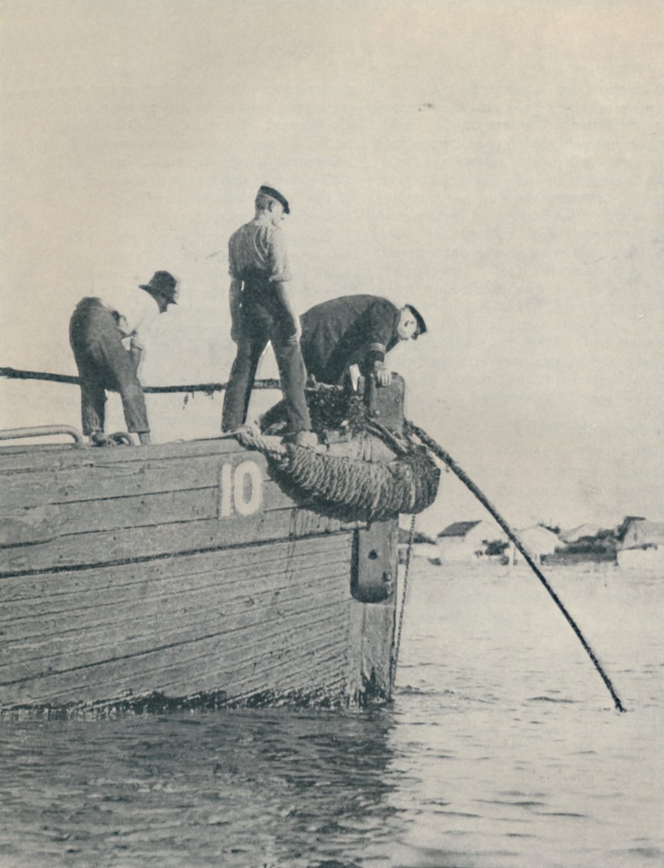 بشكل عام ، يتم وضع Shore End لكابل بحري من ولاعة 1937 بواسطة غير معروف