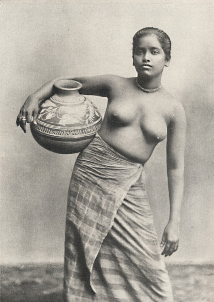 سينغالسين من هولندا بدون الثوب العلوي المعتاد ، 1926 بواسطة غير معروف
