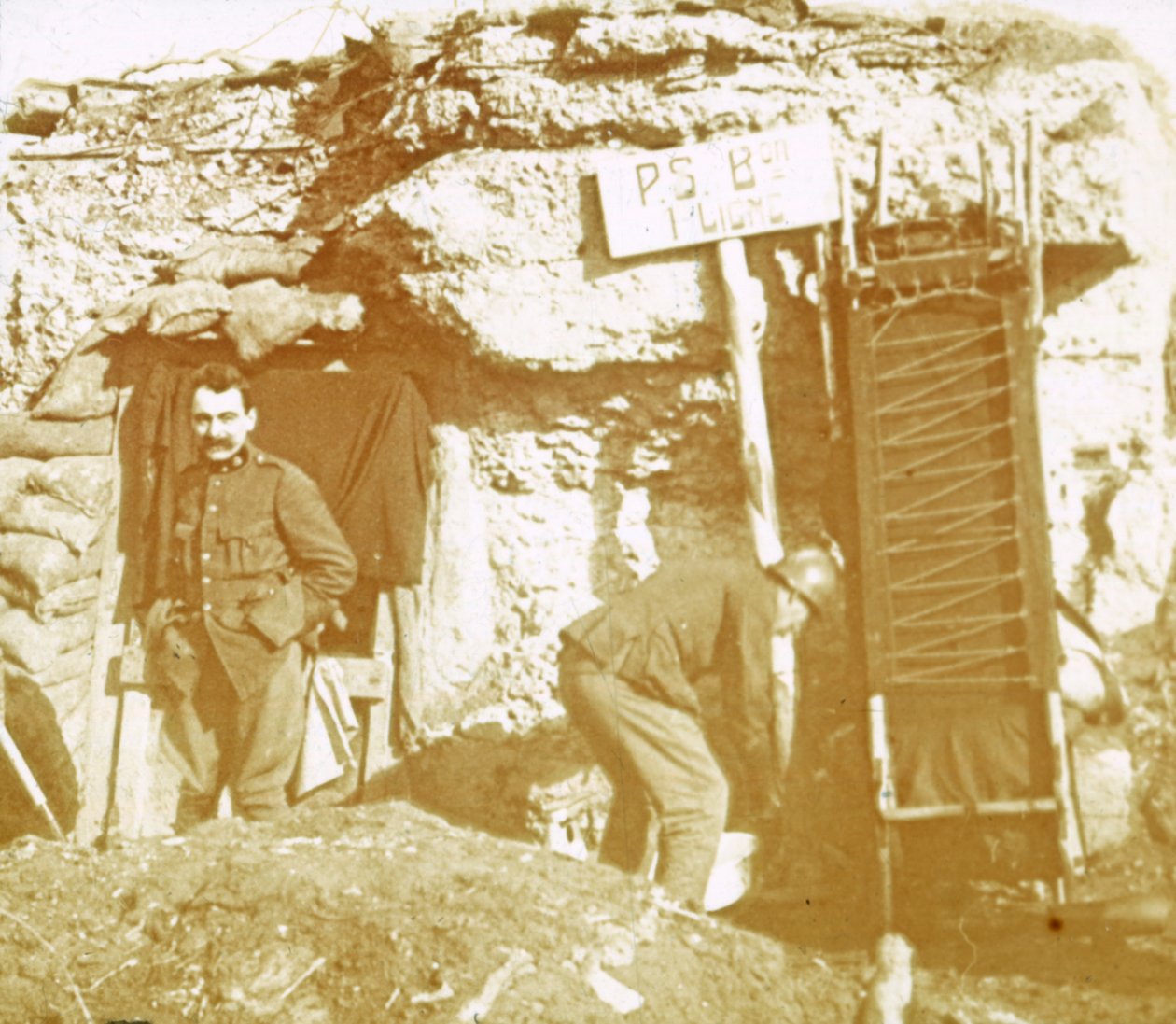جنود في الخنادق الأمامية ، c1914-c1918 بواسطة غير معروف