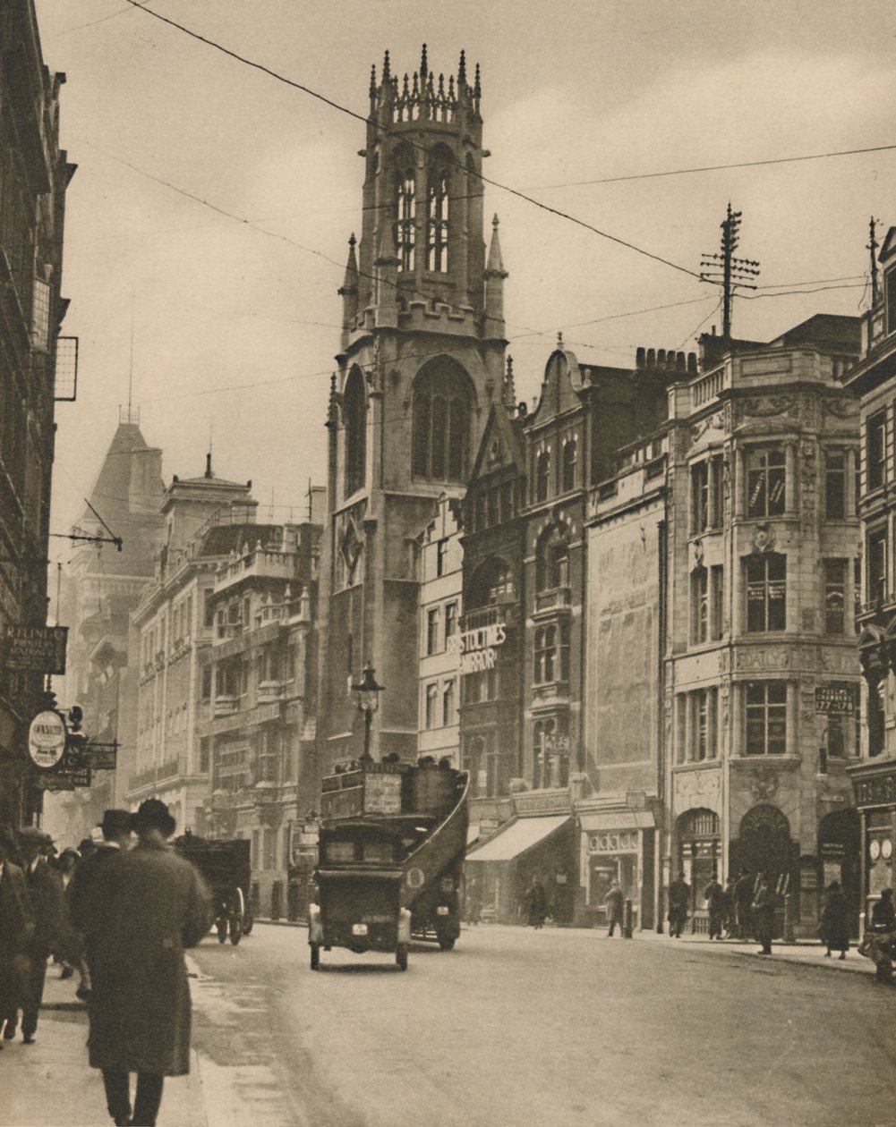 شارع سانت دونستانز فليت ، كنيسة أبرشية إيزاك والتونز ، c1935. بواسطة غير معروف