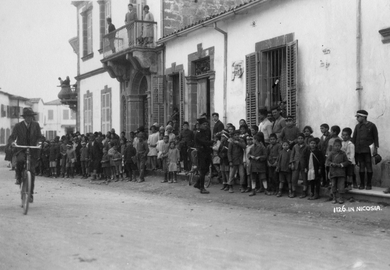 مشهد الشارع ، نيقوسيا ، قبرص ، c1920s-c1930s بواسطة غير معروف