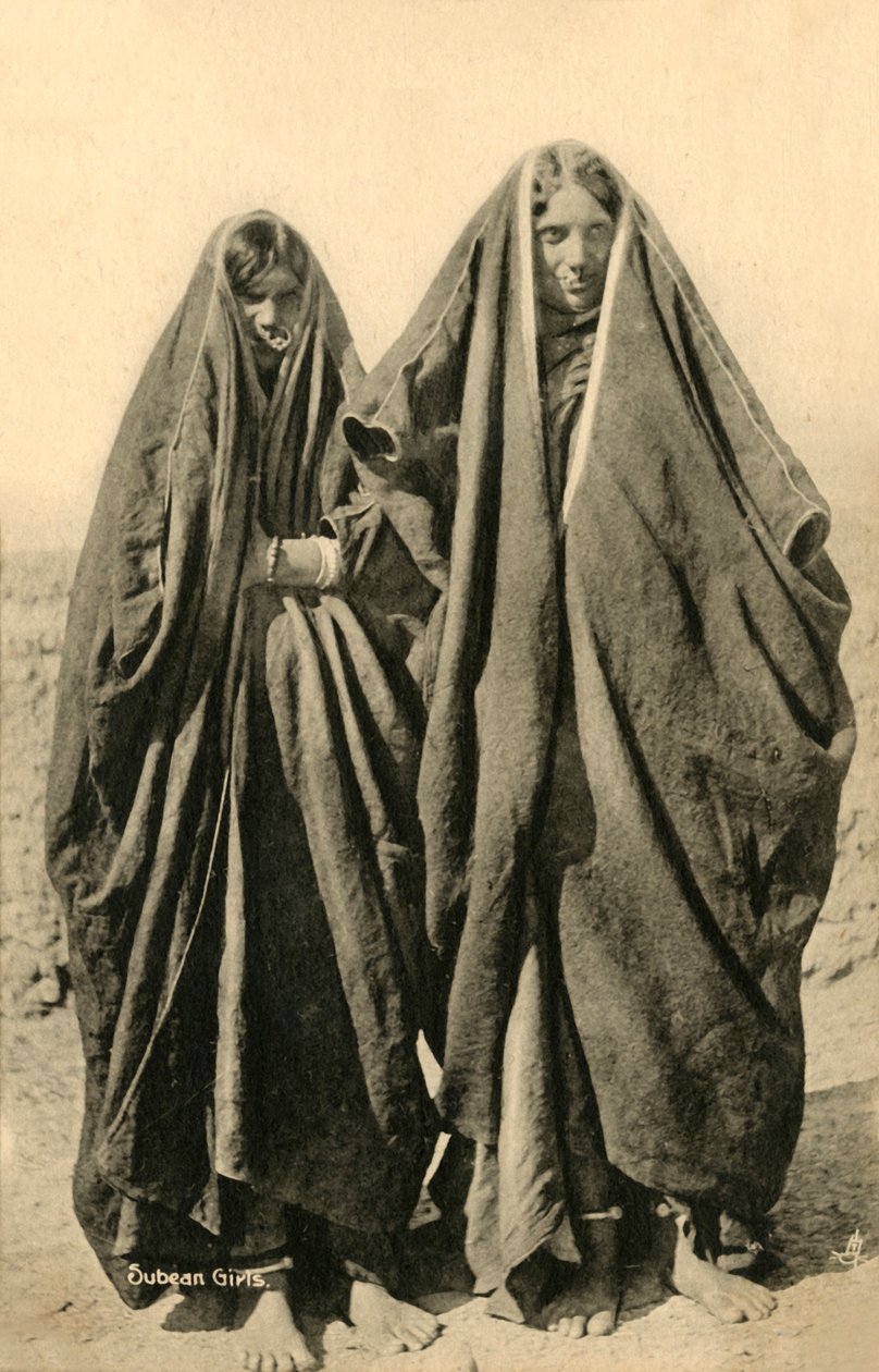بنات Subean ، c1918-c1939. بواسطة غير معروف