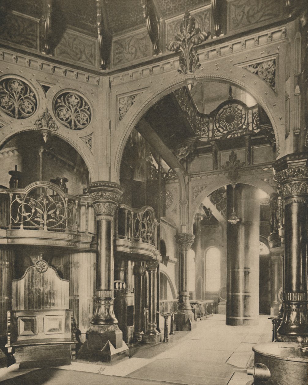 محطة الصرف الصحي المتصاعدة: بيت المحرك في Abbey Mills ، c1935. بواسطة غير معروف