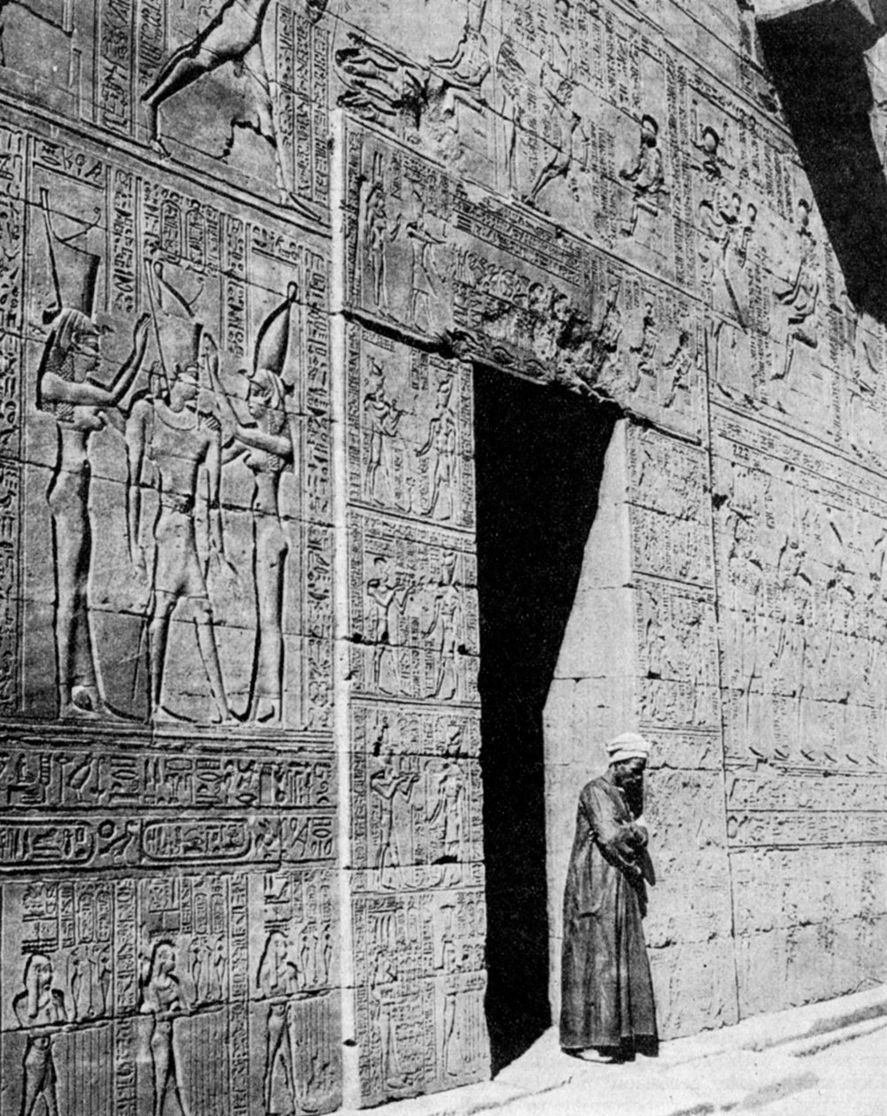 معبد حورس ، ادفو ، مصر ، 1935 بواسطة غير معروف