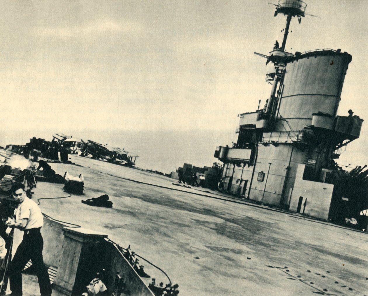تم ضرب الفلك في النهاية ، 1941 ، 1942. بواسطة غير معروف