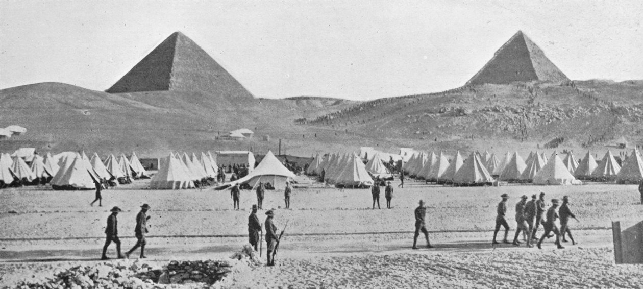 نزلت القوات الأسترالية في مصر بالقرب من الأهرامات ، 1914 بواسطة غير معروف