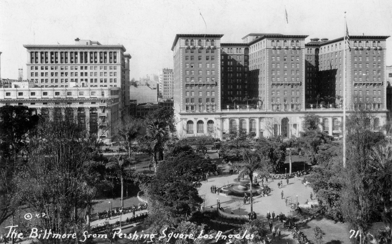 بيلتمور من بيرشينج سكوير ، لوس أنجلوس ، كاليفورنيا ، الولايات المتحدة الأمريكية ، c1933 بواسطة غير معروف