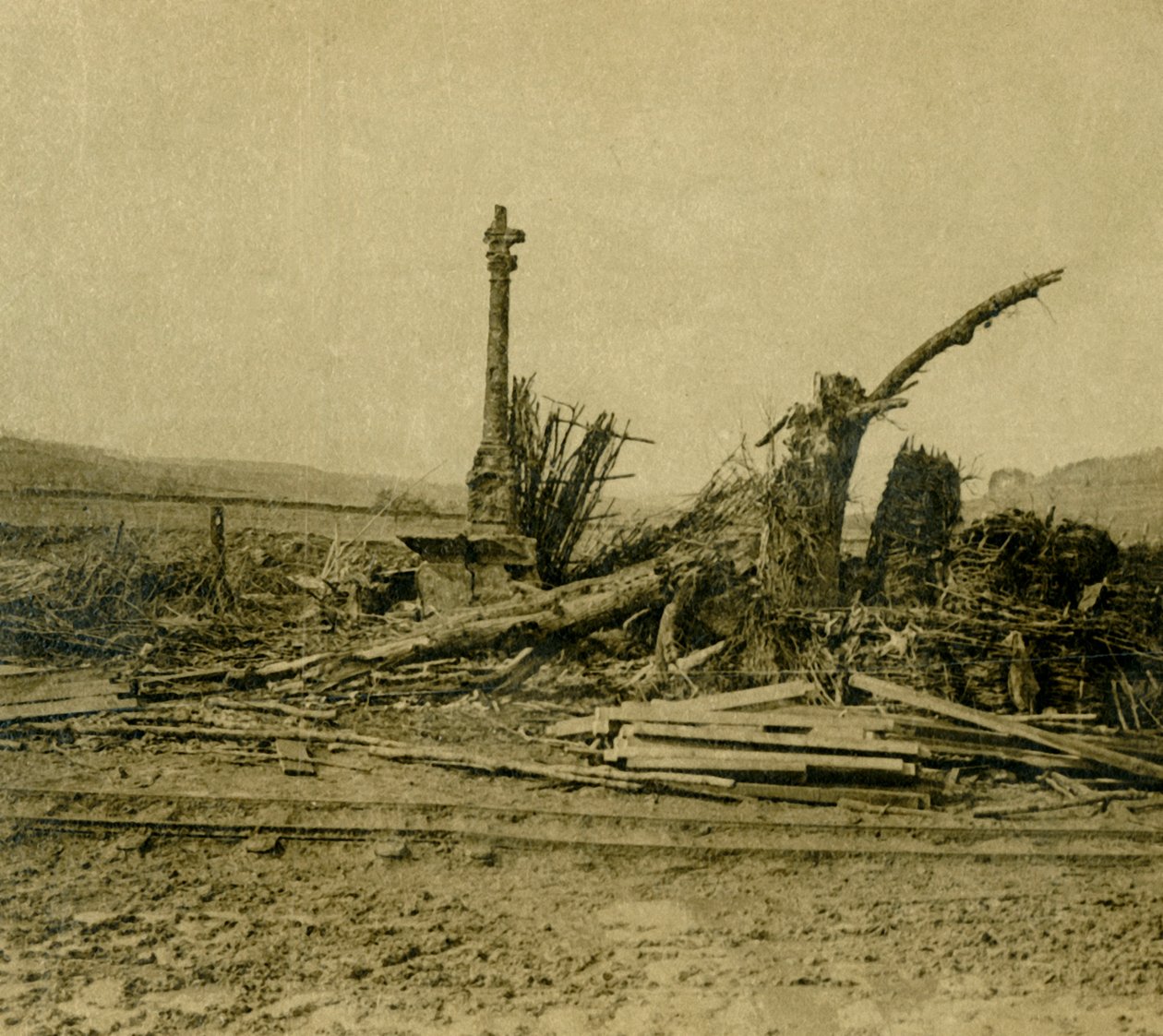 الفرج في Les Éparges ، شمال فرنسا ، c1914-c1918. بواسطة غير معروف