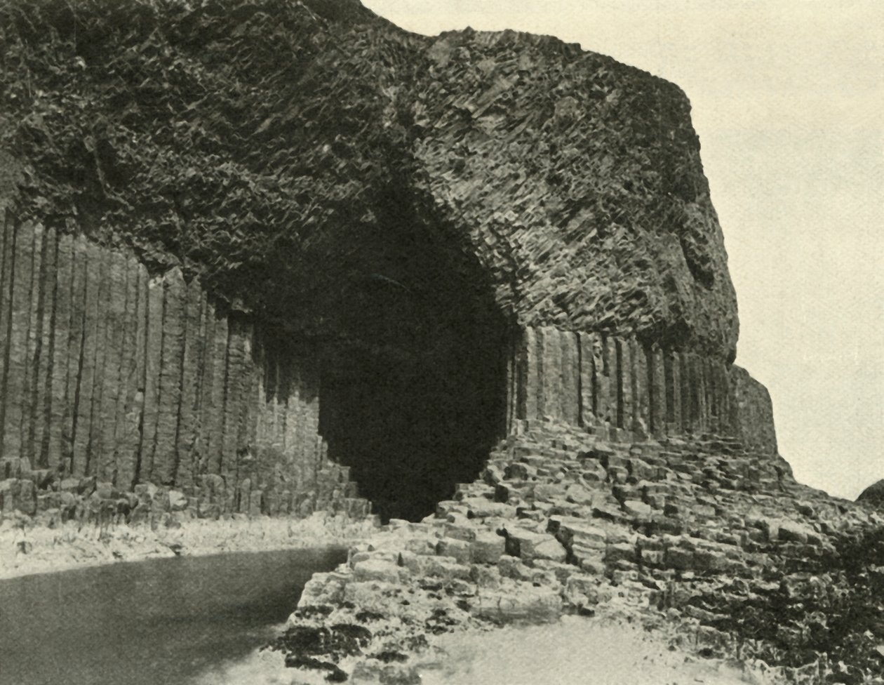 كهف بطل المحارب ، c1948. بواسطة غير معروف