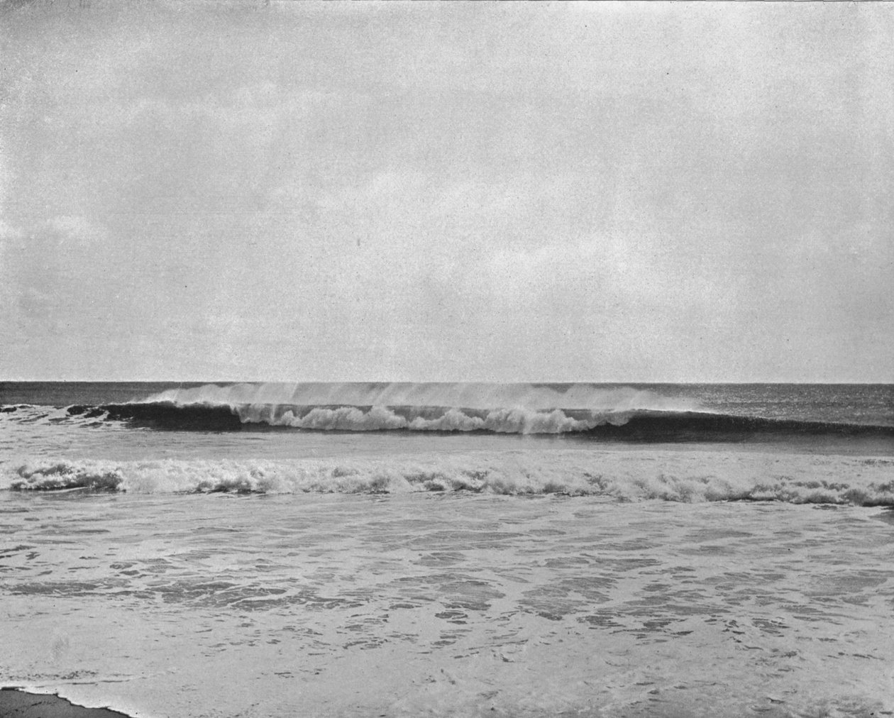 The Combing Wave ، نيو جيرسي كوست ، الولايات المتحدة الأمريكية ، c1900. بواسطة غير معروف